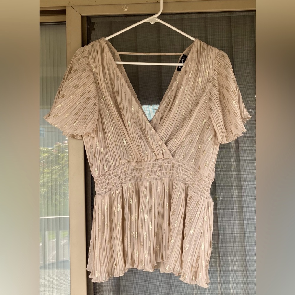 Express Taupe/Gold Polka Dot Pleated Short-Sleeved Blouse - Size M